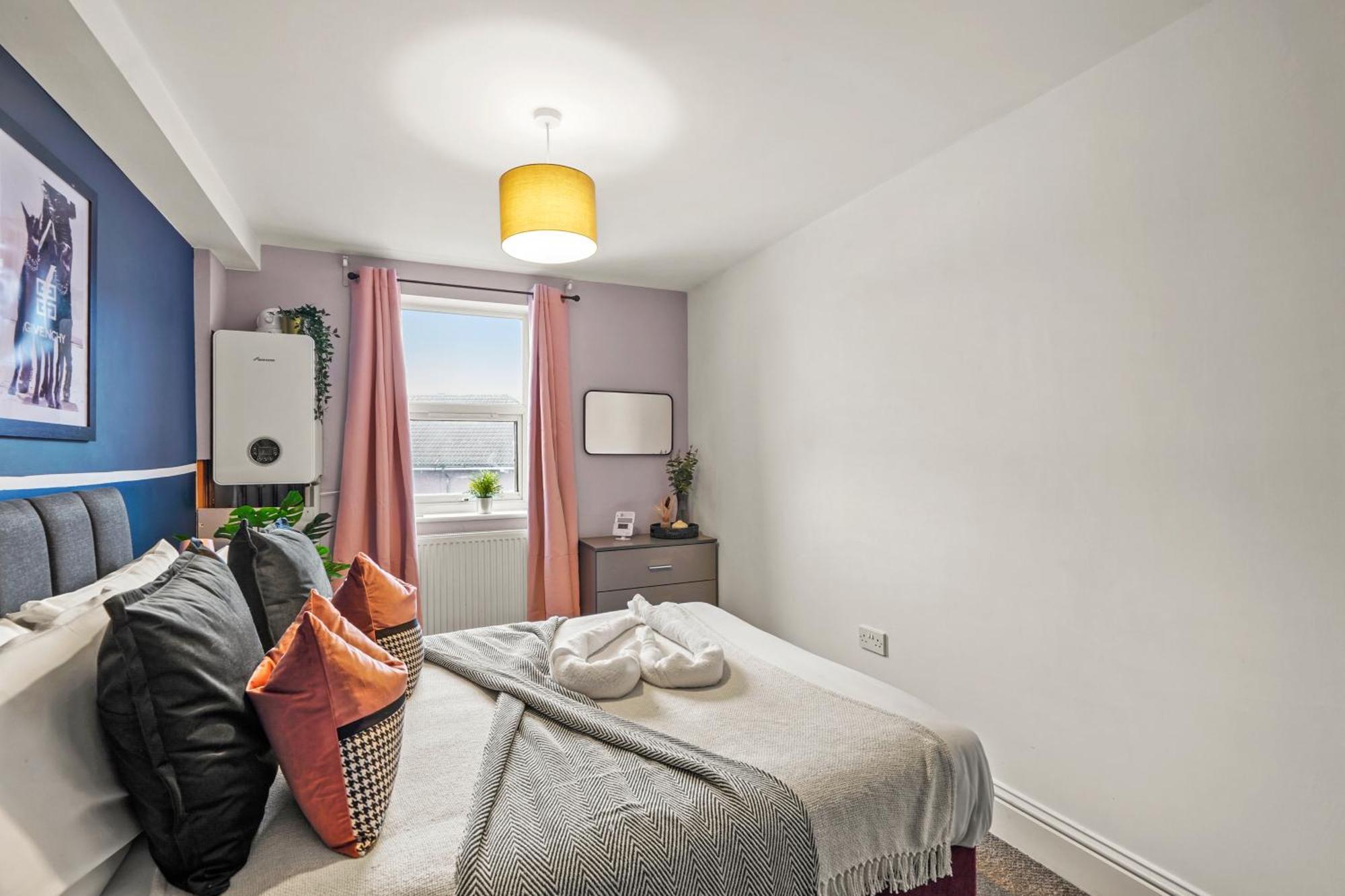 Beautiful Duplex With Private Rooftop - Sleeps 6